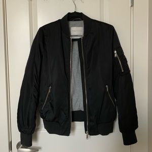 Aritzia The Group by Babaton bomber Jacket (black)
